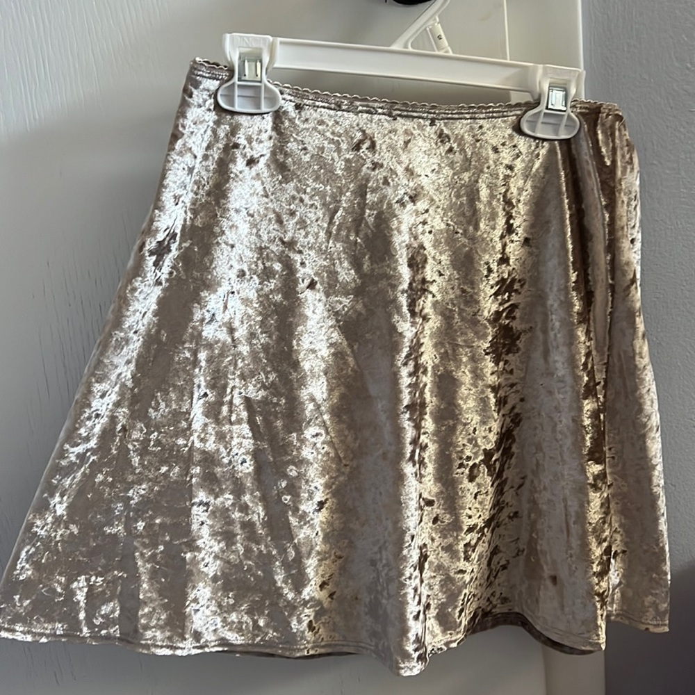 Altar’d state skirt size small
